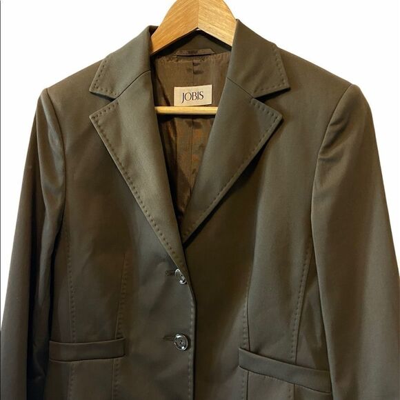 JOBIS Brown Tailored Short Fitted 3 Button Blazer - Picture 2 of 8